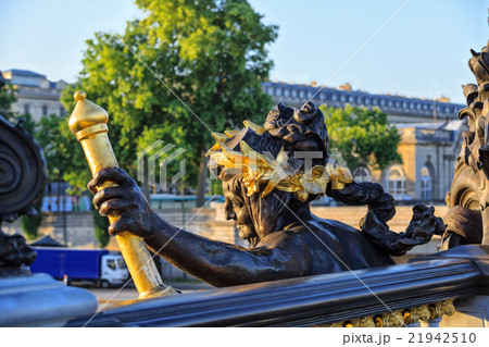 Alexander III bridge in Paris, nymph of Seine Alexander III bridge in Paris, nymph of Seine 21942510