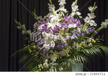 告別式の飾り花 21943711