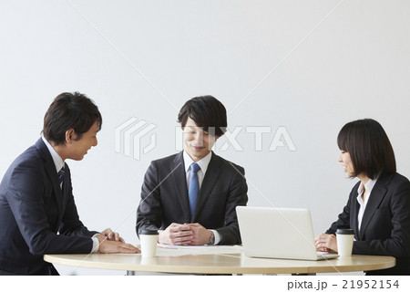 ビジネス　ミーティングシーン 21952154