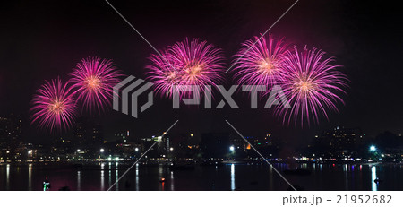 Fireworks at beach 21952682