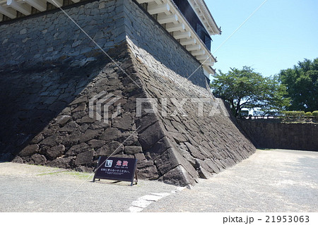 熊本城の武者返しの石垣は登ると危険の写真素材