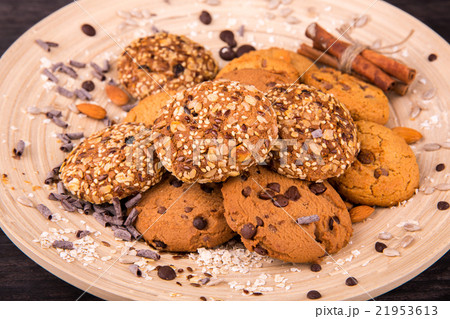 Cookies with nuts and chocolate 21953613