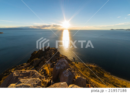 Setting sun on Titicaca Lake, Copacabana, Bolivia 21957186