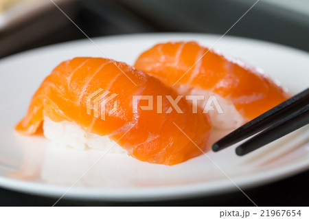 Sushi salmon on white plate 21967654
