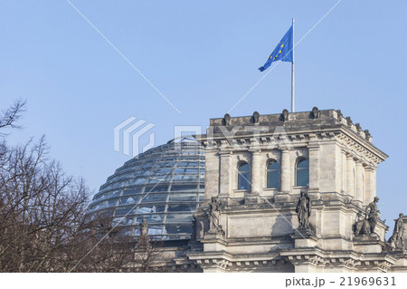 Reichstag building, seat of the German Parliament 21969631