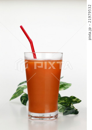 ヘルシーなニンジンジュース 21979532