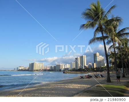 ビーチ ヨガ　クイーンズ・サーフ・ビーチ Queen's Surf Beach 21980900