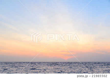 sunrise at sea 21985502