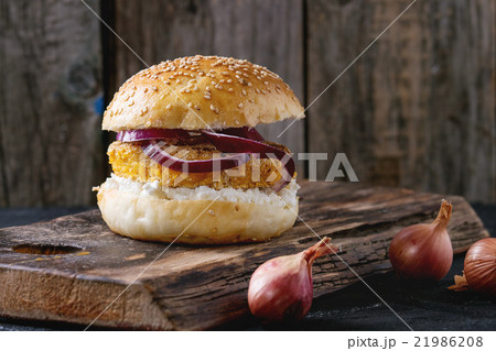 Sweet potato veggie burger Sweet potato veggie burger 21986208