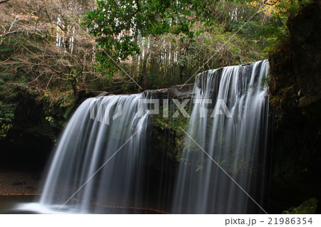 鍋ヶ滝(熊本県)裏見の滝 鍋ヶ滝(熊本県)裏見の滝 21986354