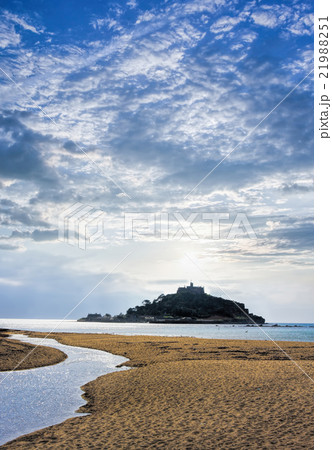 St Michael's Mount near Penzance in Cornwall, UK St Michael's Mount near Penzance in Cornwall, UK 21988251
