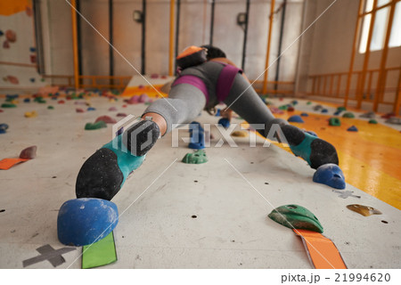 Climbing up 21994620