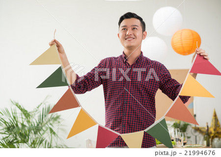 Hanging garland 21994676