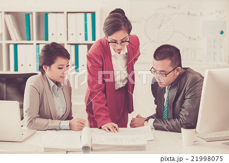 Explaining work 21998075