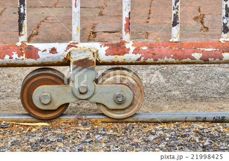 door wheel 21998425