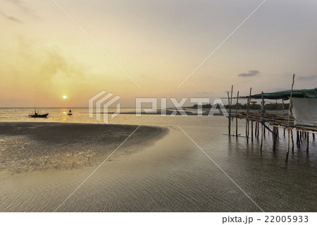 Beautiful image of sunset with colorful sky  22005933