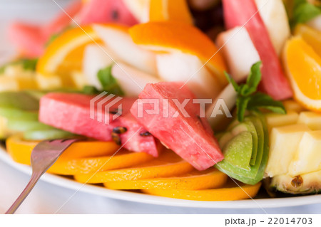 Fresh fruit party plate 22014703