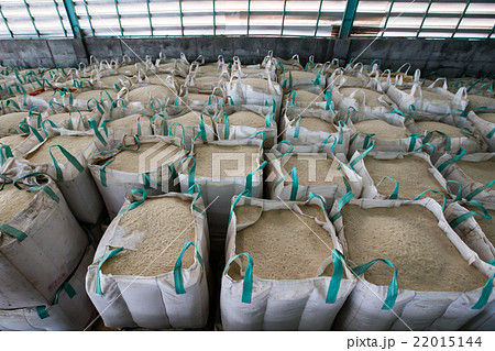 Big bag containing rice Big bag containing rice 22015144