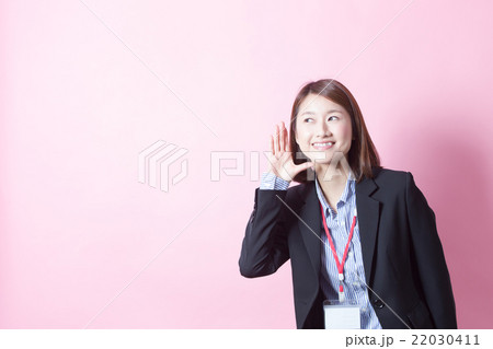 OLポートレート(ピンクバック) 22030411