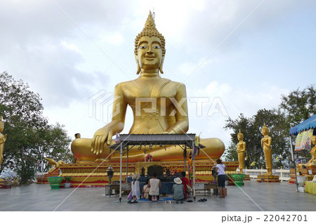 タイ王国　パタヤ（ワット・プラヤイ） 22042701