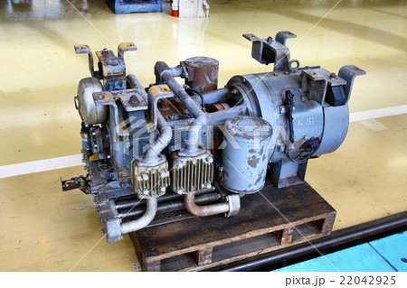 電動空気圧縮機 22042925