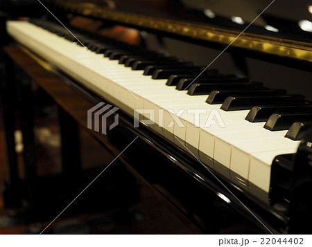 ピアノ 22044402