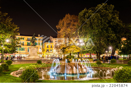 The fountain of the Alps on Piazza Bra in Verona 22045874