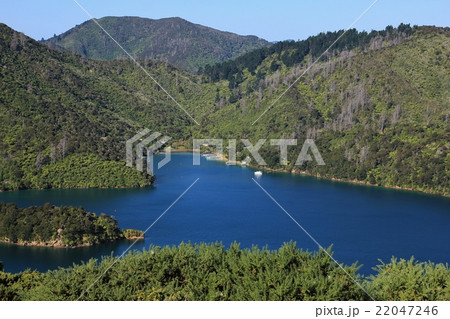 Onahau Bay, bay in the Marlborough Sounds 22047246
