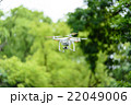 ドローン　フライト　森の中 22049006