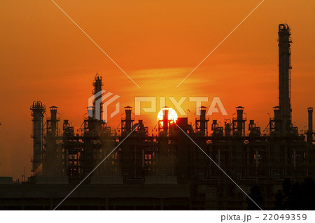 Silhouette of a factory 22049359