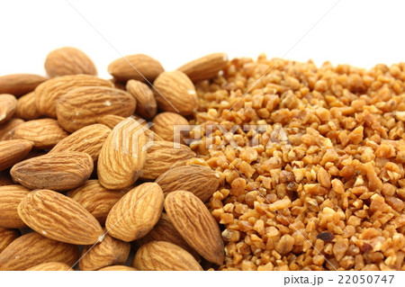 アーモンドプラリネ 22050747