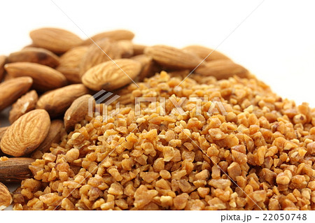 アーモンドプラリネ 22050748