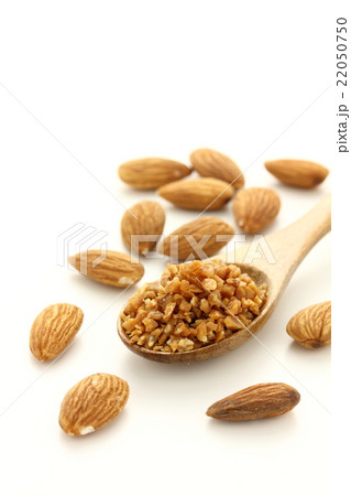 アーモンドプラリネ 22050750