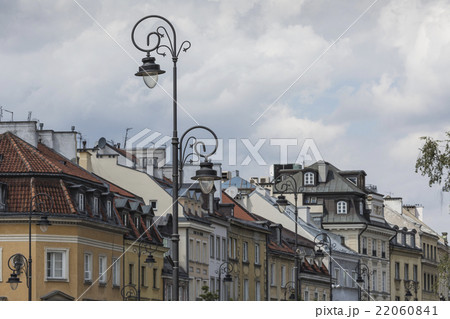Old town in Warsaw, Poland. The Royal Castle Old town in Warsaw, Poland. The Royal Castle 22060841