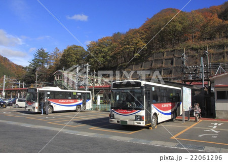水上駅前の関越交通バス 22061296