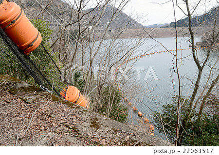 網場の浮きと網 22063517