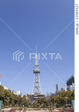 久屋大通り公園内よりテレビ塔を見る 22064327