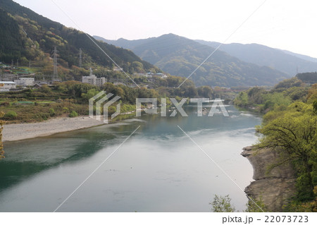 吉野川ハイウェイオアシスからの春の風景 22073723