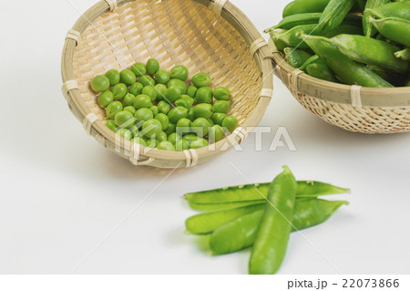 野菜 グリーンピース エンドウ豆の写真素材