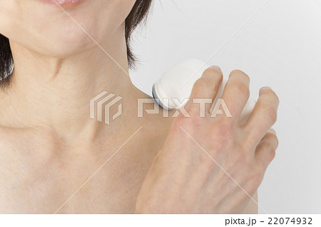 肩凝り解消 22074932