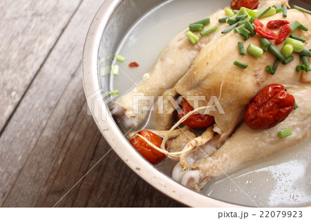 Ginseng chicken soup korean food Ginseng chicken soup korean food 22079923