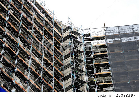 マンション修繕工事の足場-2 22083397