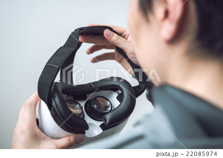 VR 22085974