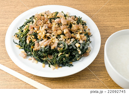 Stir Fried Jute Leaves with Rice Gruel Stir Fried Jute Leaves with Rice Gruel 22092745