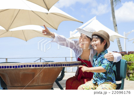 南国の風景と親子 南国の風景と親子 22096176