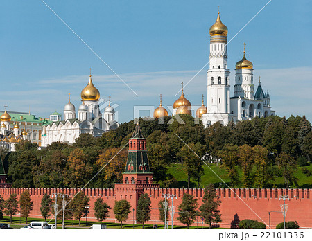 Uspensky and Blagoveschensky cathedrals and Ivan 22101336