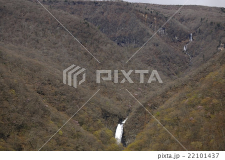 蔵王・不動滝と地蔵滝（宮城県） 22101437
