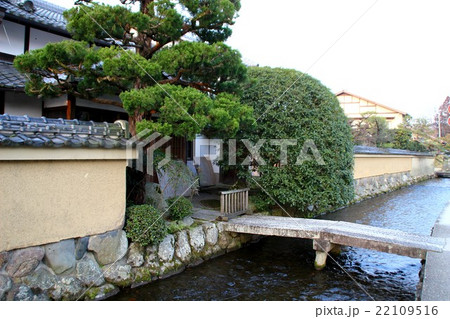 上賀茂神社 22109516