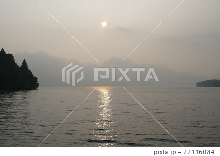 芦ノ湖 夕日 芦ノ湖 夕日 22116084