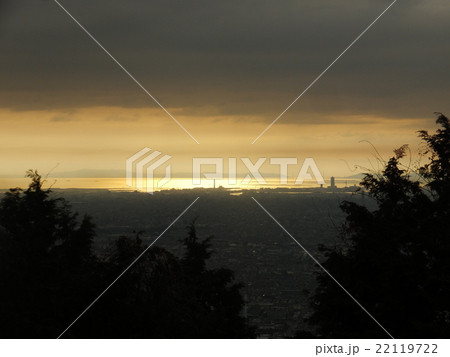 夕暮れの大阪湾 22119722